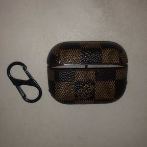 Luxury LV apple airpod hard case NEW same day shipping